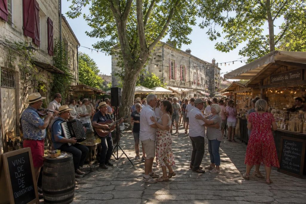 découvrez les meilleures fêtes de village en gironde ce week-end pour vivre une ambiance authentique entre traditions, musique et convivialité. guide des événements à ne pas manquer !